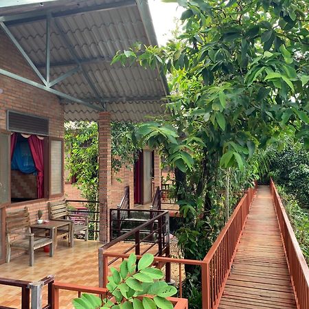 Gibbon Singing Home Stay Quan Tom Exteriér fotografie