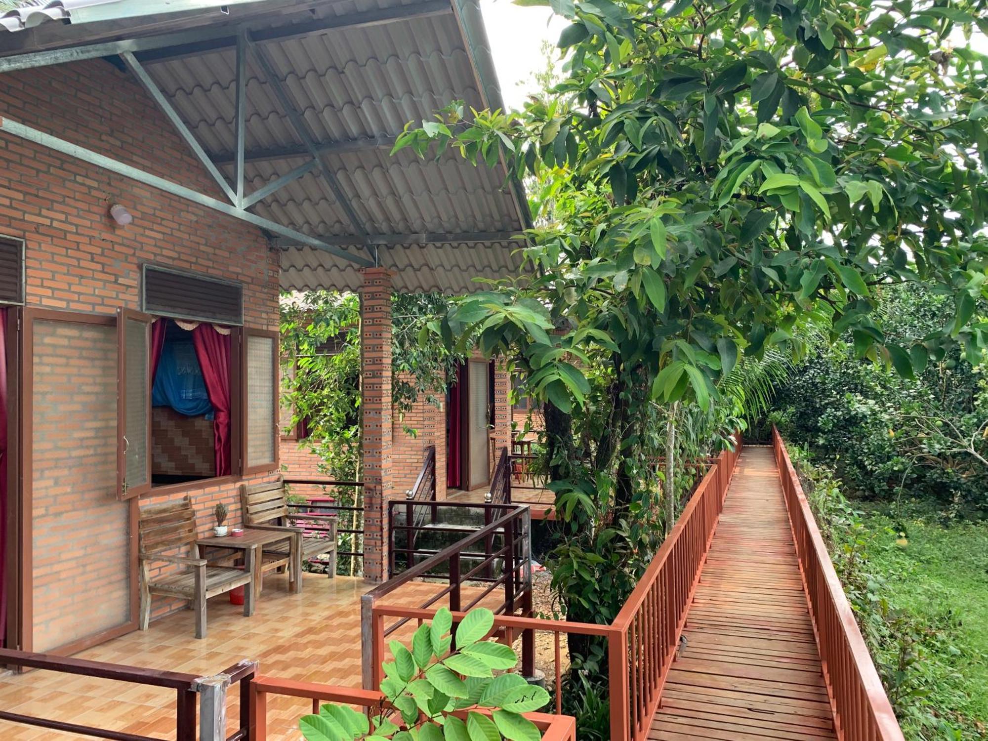 Gibbon Singing Home Stay Quan Tom Exteriér fotografie